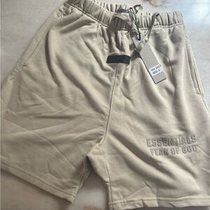 NEW Size Small Essentials Sweatshorts